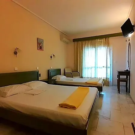Hotel Niras 3*