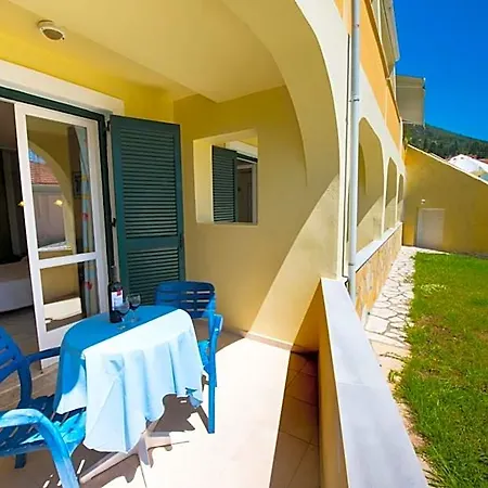 Niras Katokhorion (Lefkada)