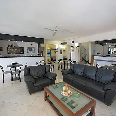 Niras Hotel 3*